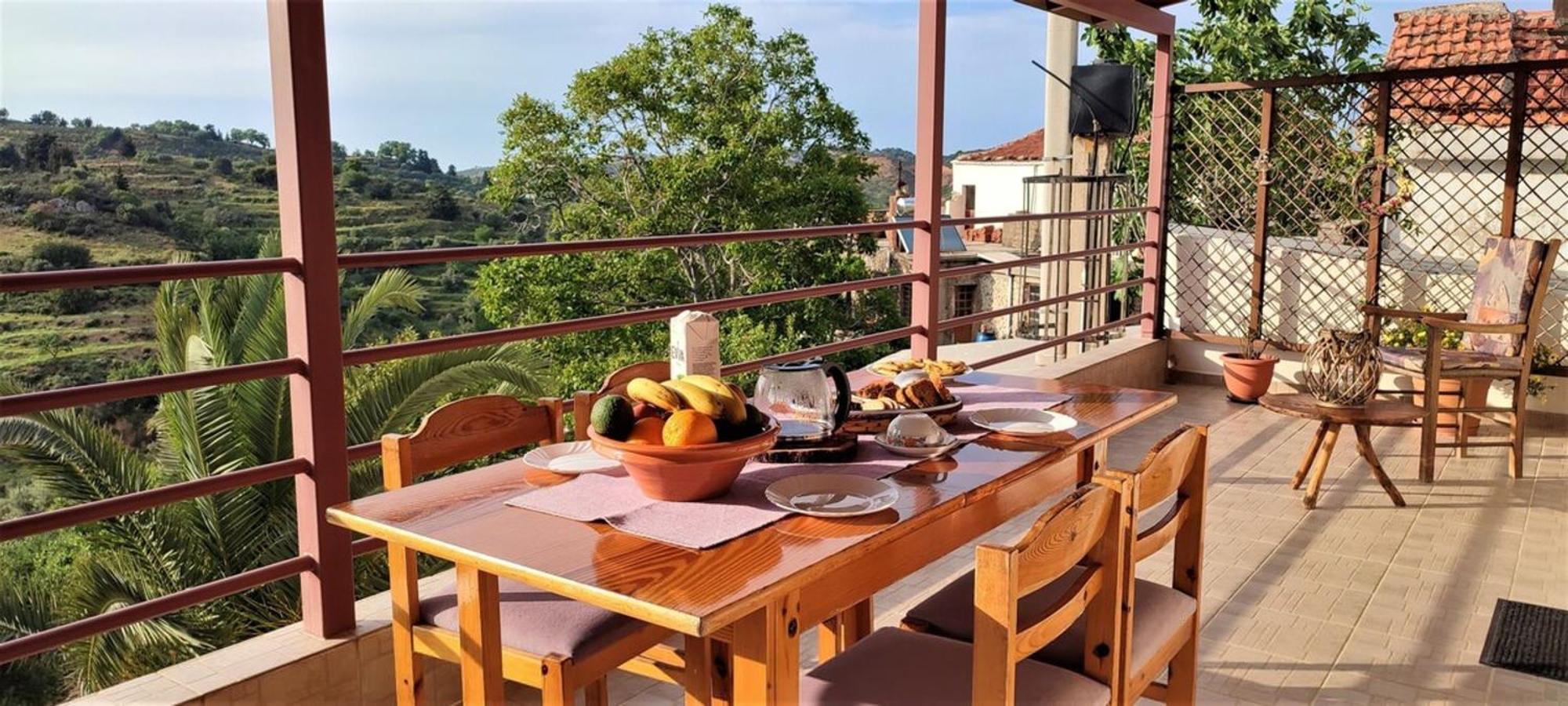 Aoria Traditional House With Stuning Mountain View Loulos Exterior photo